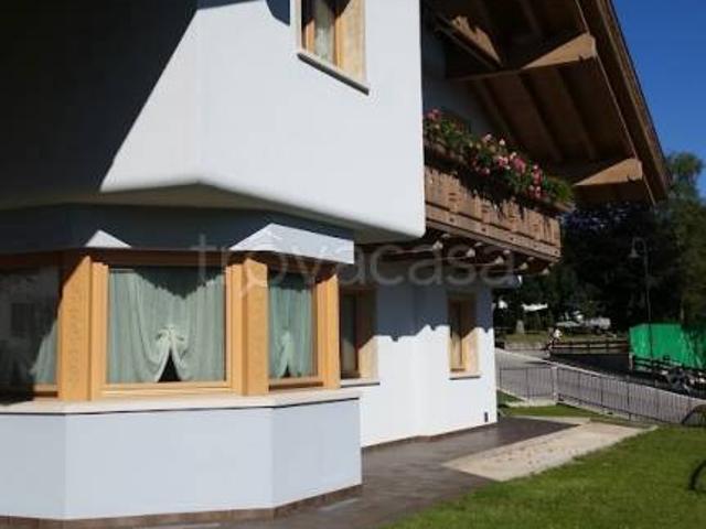 Villa Indipendente in vendita a Magnifica Comunità degli Altipiani Cimbri, Folgaria