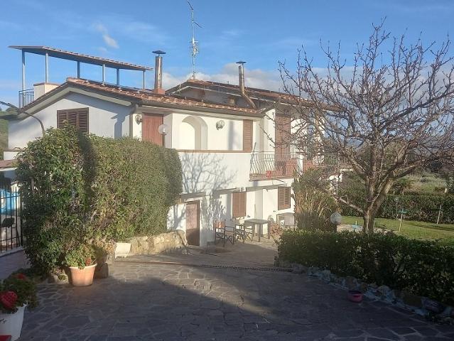 Villa Indipendente in vendita a Follonica, Toscana