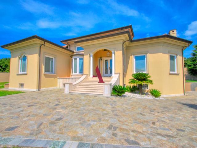 Villa Indipendente in vendita a Forino, Campania