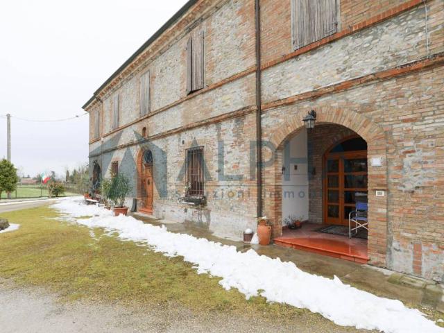 Villa Indipendente in vendita a Unione di Comuni della Romagna Forlivese, Quattro