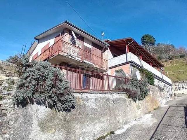 Villa Indipendente in vendita a Unione di comuni Montana Lunigiana, Fosdinovo