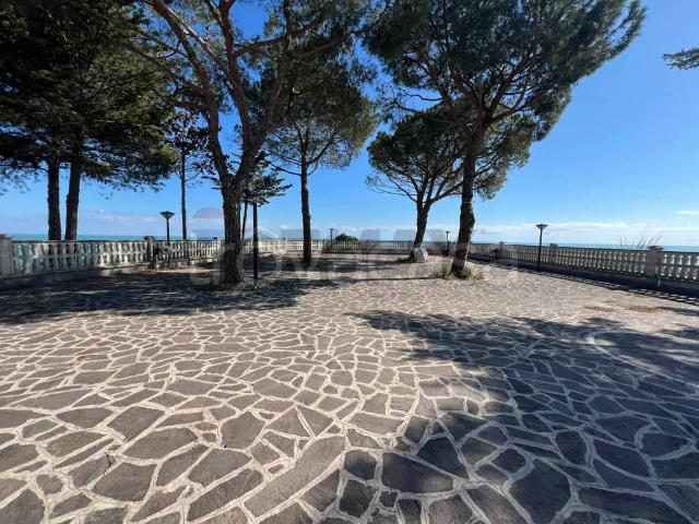 Villa Indipendente in vendita a Fossacesia, Abruzzo