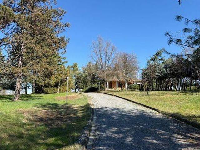 Villa Indipendente in vendita a Francavilla Bisio, Alessandria