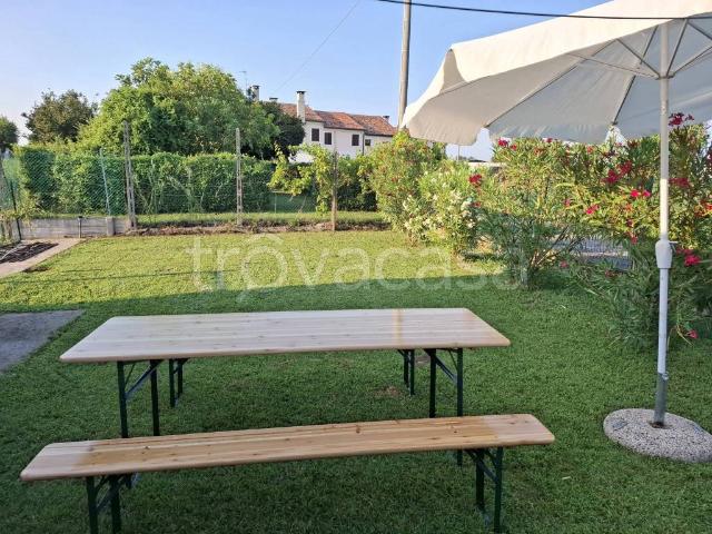 Villa Indipendente in vendita a Fratta Polesine, Rovigo