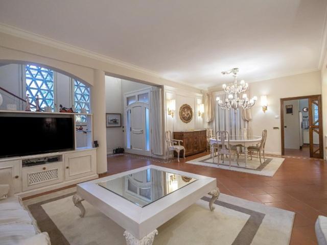 Villa Indipendente in vendita a Unione dei Comuni Circondario dell'Empolese Valdelsa, Fucecchio