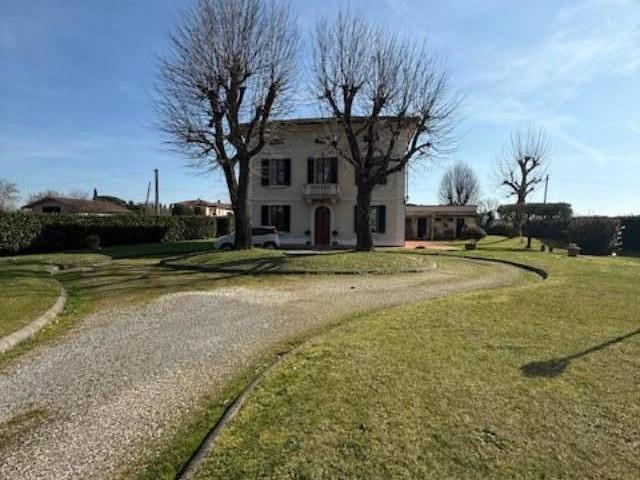 Villa Indipendente in vendita a Unione dei Comuni Circondario dell'Empolese Valdelsa, Fucecchio