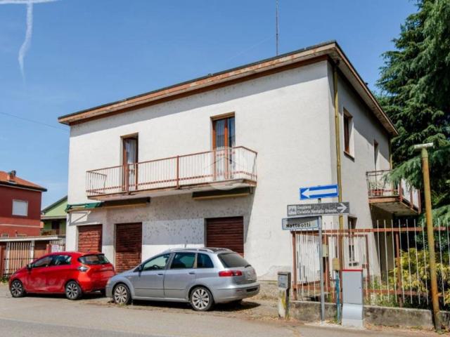 Villa Indipendente in vendita a Unione dei Comuni I Fontanili, Gaggiano