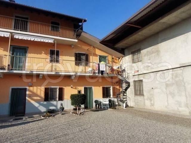 Villa Indipendente in vendita a Revislate, Novara