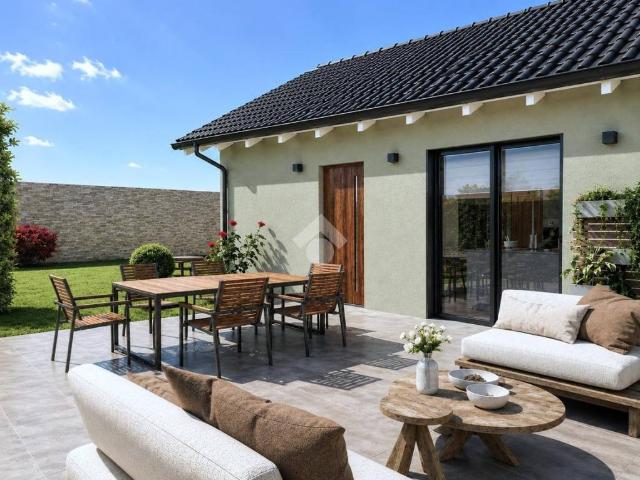 Villa Indipendente in vendita a Località San Bernardo, Piemonte