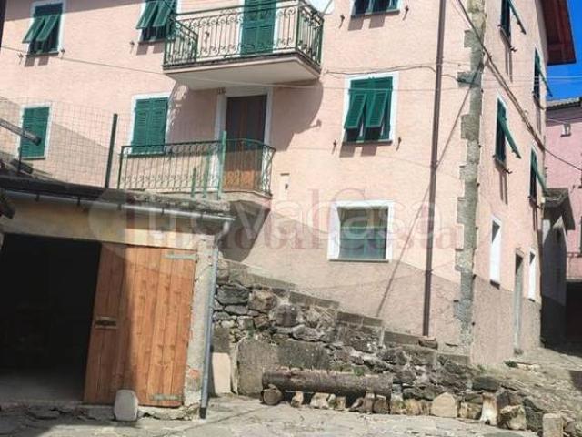 Villa Indipendente in vendita a Santo Stefano D'aveto, Liguria