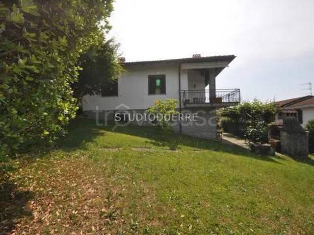 Villa Indipendente in vendita a Comunità Montana Valli del Verbano, Gavirate