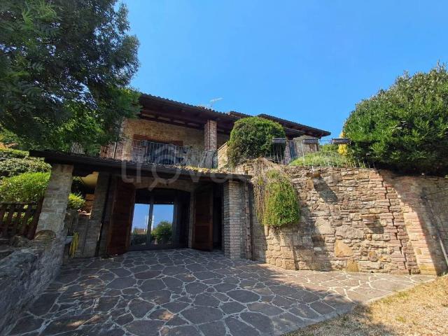 Villa Indipendente in vendita a Gazzola, Reggio Emilia