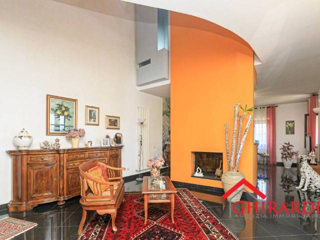 Villa Indipendente in vendita a Medio Ponente, Serra Riccò