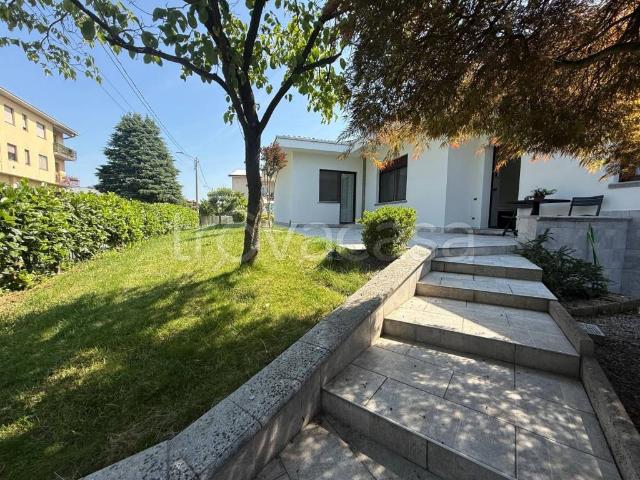 Villa Indipendente in vendita a Gerenzano, Lombardia