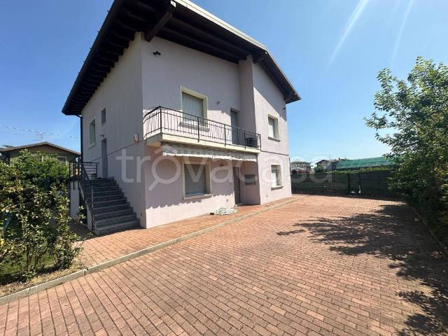 Villa Indipendente in vendita a Ghedi, Lombardia