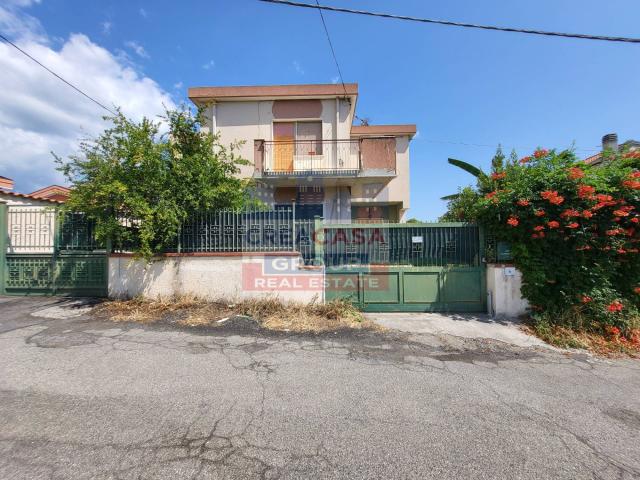 Villa Indipendente in vendita a Giarre, Sicilia