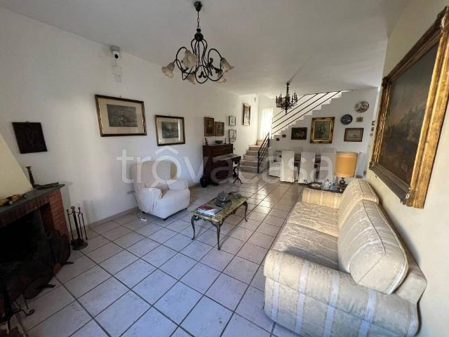 Villa Indipendente in vendita a Giugliano In Campania, Campania