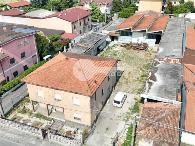 Villa Indipendente in vendita a Gottolengo, Lombardia
