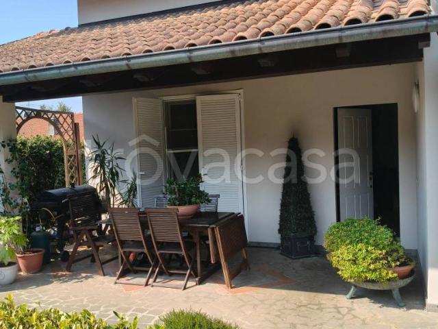 Villa Indipendente in vendita a Gozzano, Novara
