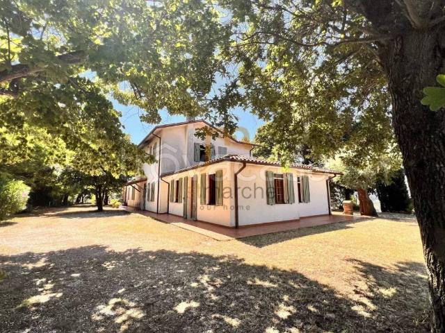 Villa Indipendente in vendita a Fratta, Gradara
