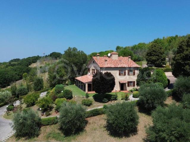 Villa Indipendente in vendita a Marche, Pesaro E Urbino