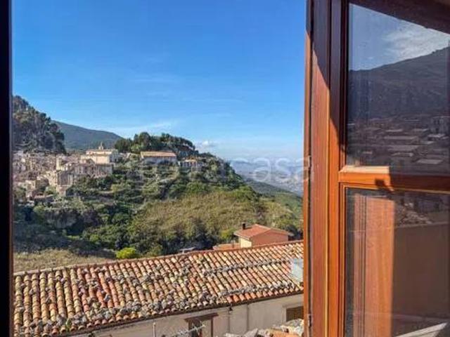 Villa Indipendente in vendita a Gratteri, Sicilia