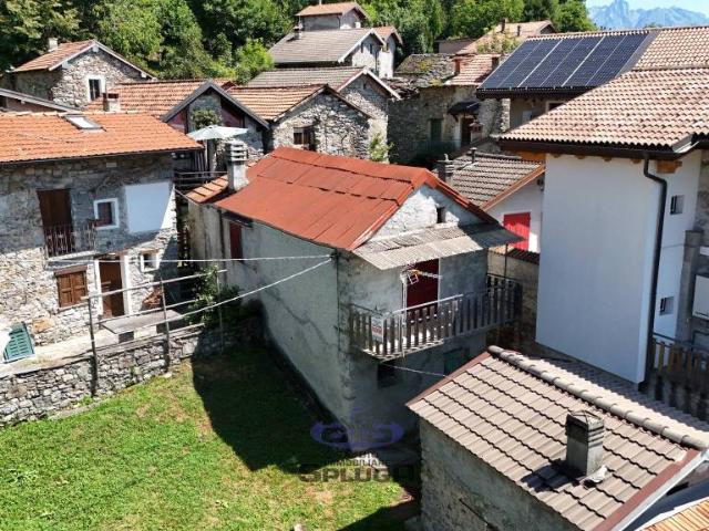 Villa Indipendente in vendita a Gravedona ed Uniti, Gravedona