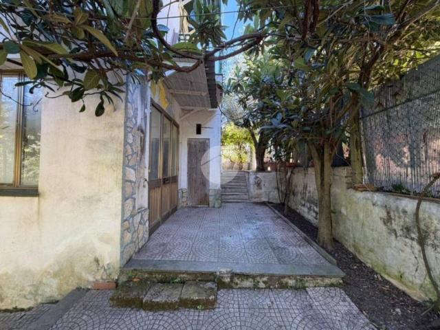 Villa Indipendente in vendita a Grottaglie, Fara Sabina