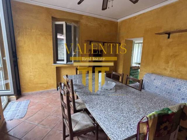 Villa Indipendente in vendita a Santi Cosma E Damiano, Lazio