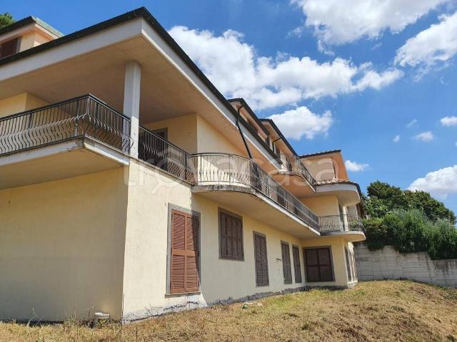Villa Indipendente in vendita a Guidonia Montecelio, Roma Capitale