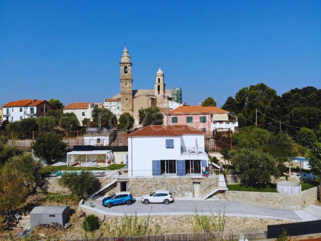 Villa Indipendente in vendita a Poggi Inferiore, Imperia