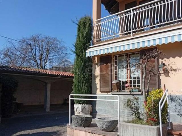 Villa Indipendente in vendita a Villa Romanò, Inverigo