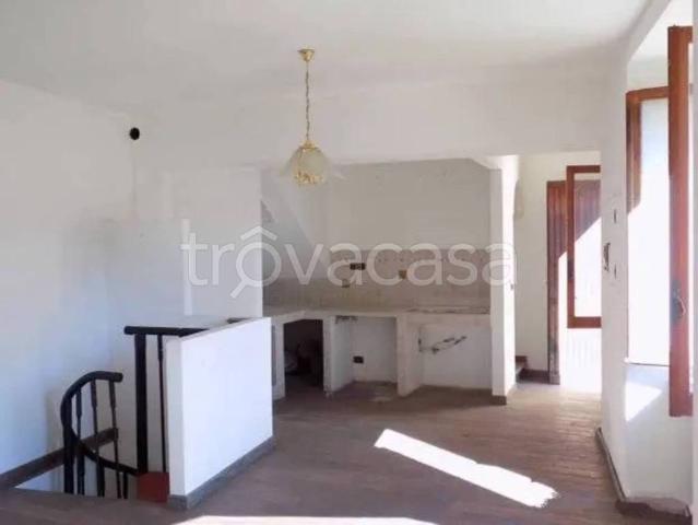 Villa Indipendente in vendita a Isola del Cantone, Genova