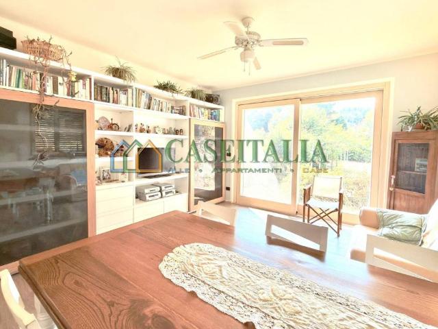 Villa Indipendente in vendita a Borghetto, Piemonte