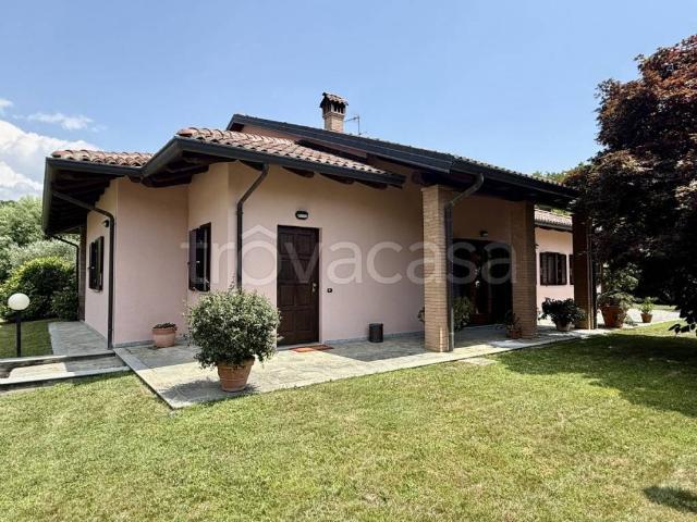 Villa Indipendente in vendita a Borghetto, Piemonte