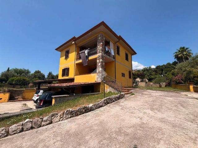 Villa Indipendente in vendita a Colle Angeloni, Roma Capitale
