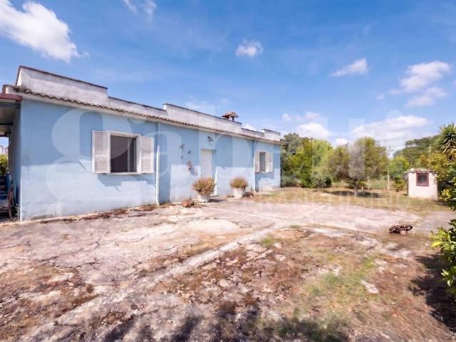 Villa Indipendente in vendita a Latina, Lazio