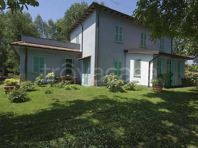 Villa Indipendente in vendita a Latina, Lazio
