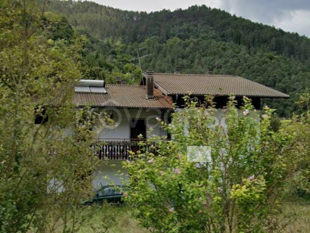 Villa Indipendente in vendita a Comunità Alto Garda e Ledro, Molina Di Ledro