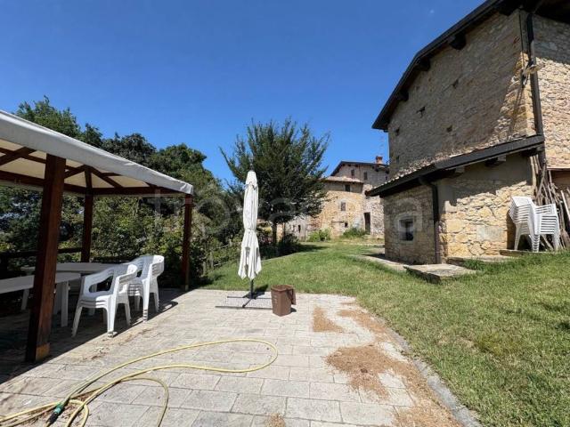 Villa Indipendente in vendita a Appennino Reggiano, Re