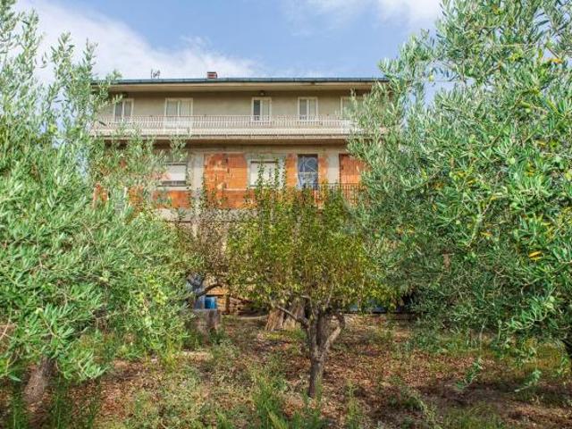 Villa Indipendente in vendita a Leonforte, Sicilia