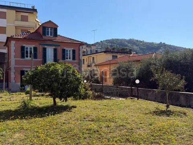 Villa Indipendente in vendita a Barcola, Lerici