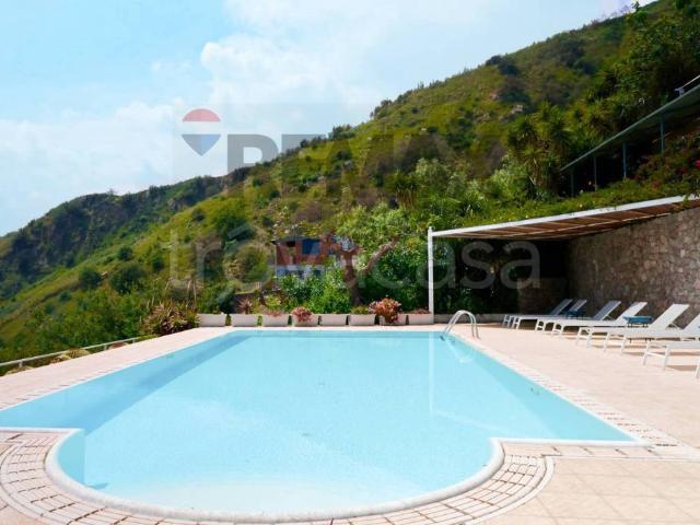 Villa Indipendente in vendita a Letojanni, Sicilia