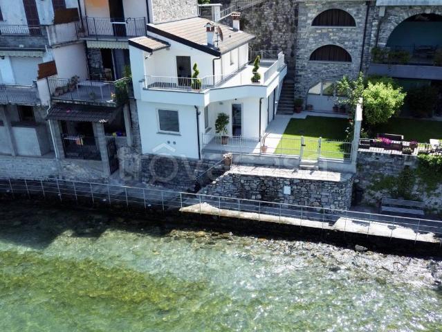 Villa Indipendente in vendita a Lezzeno, Lombardia