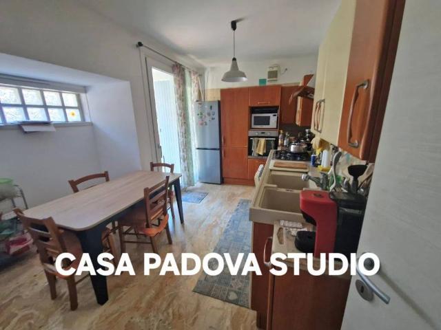 Villa Indipendente in vendita a Limena, Veneto