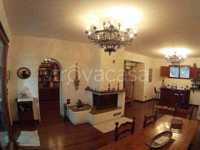 Villa Indipendente in vendita a Quercianella, Livorno