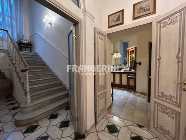 Villa Indipendente in vendita a Livorno, Toscana