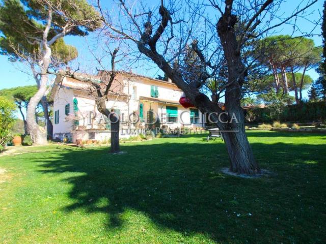 Villa Indipendente in vendita a Montenero basso, Livorno