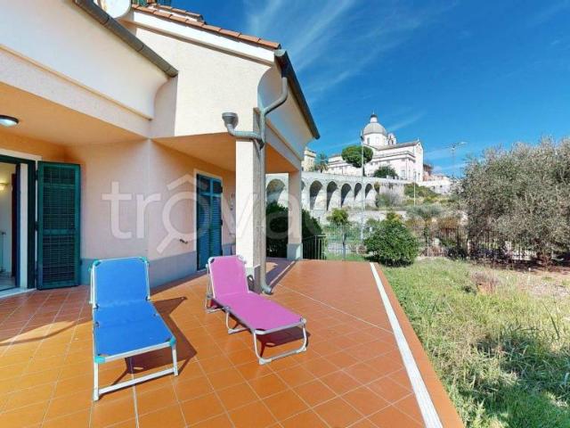 Villa Indipendente in vendita a Borgo Castello, Loano