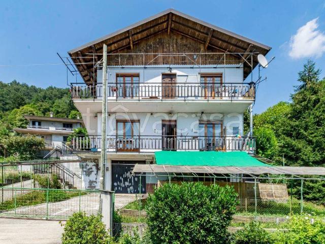 Villa Indipendente in vendita a Locatello, Lombardia